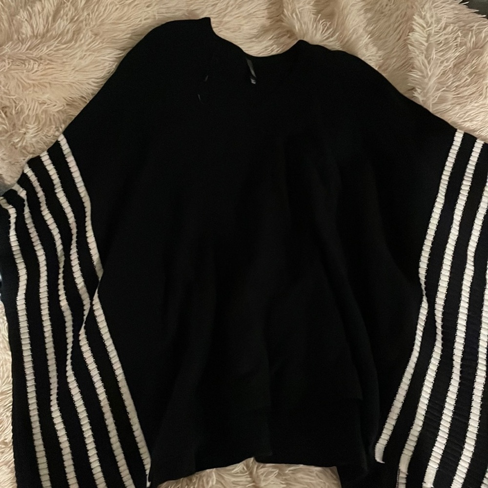 womens shrug/poncho